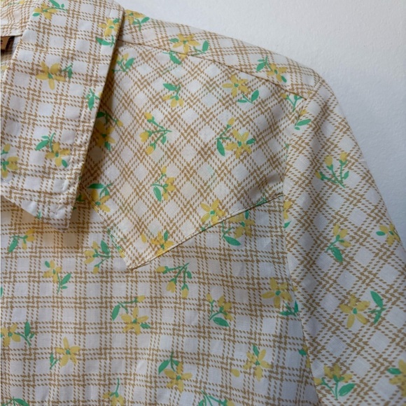 NWT Wrangler Retro Floral Pearl Snap Western Shirt Size Medium - Picture 8 of 12